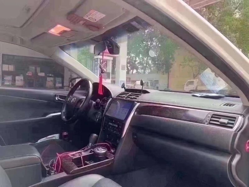 北京17年丰田凯美瑞5