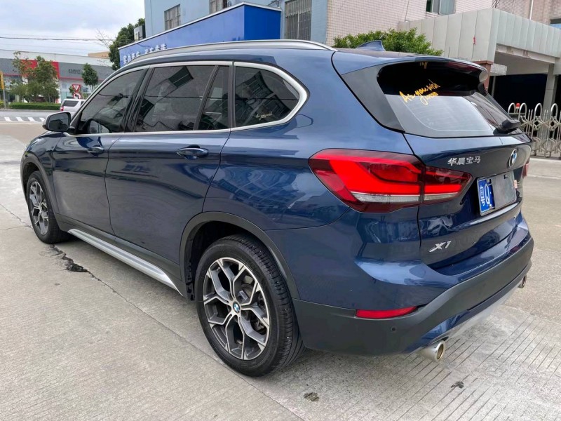 中山20年宝马X15