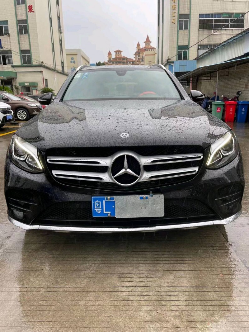 中山18年奔驰GLC1