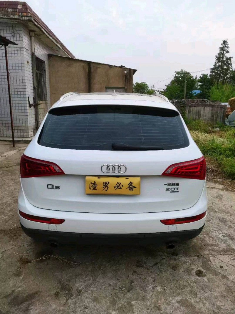 銅陵12年奧迪Q55