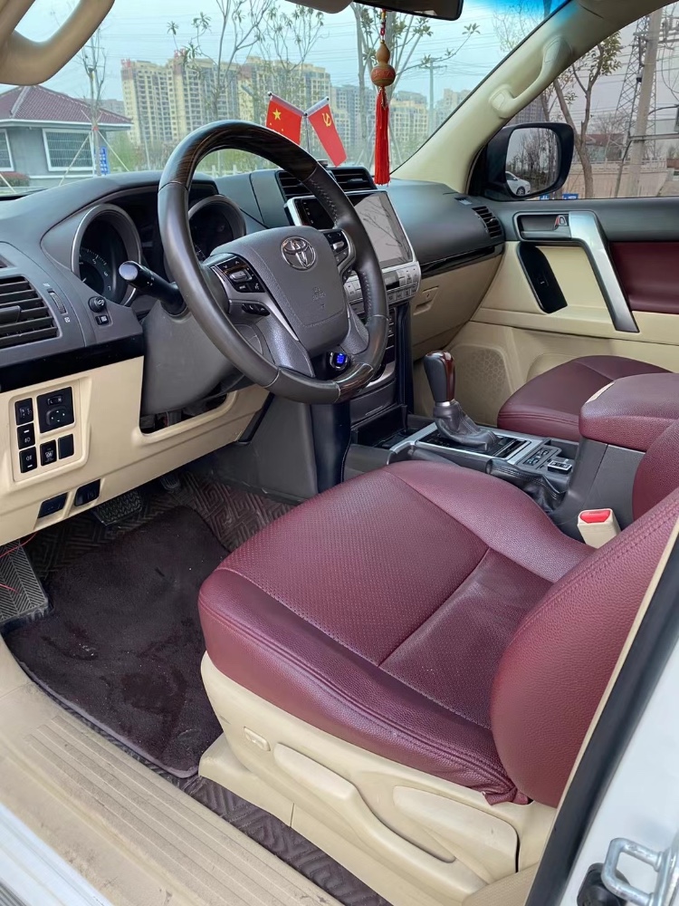徐州19年丰田普拉多7