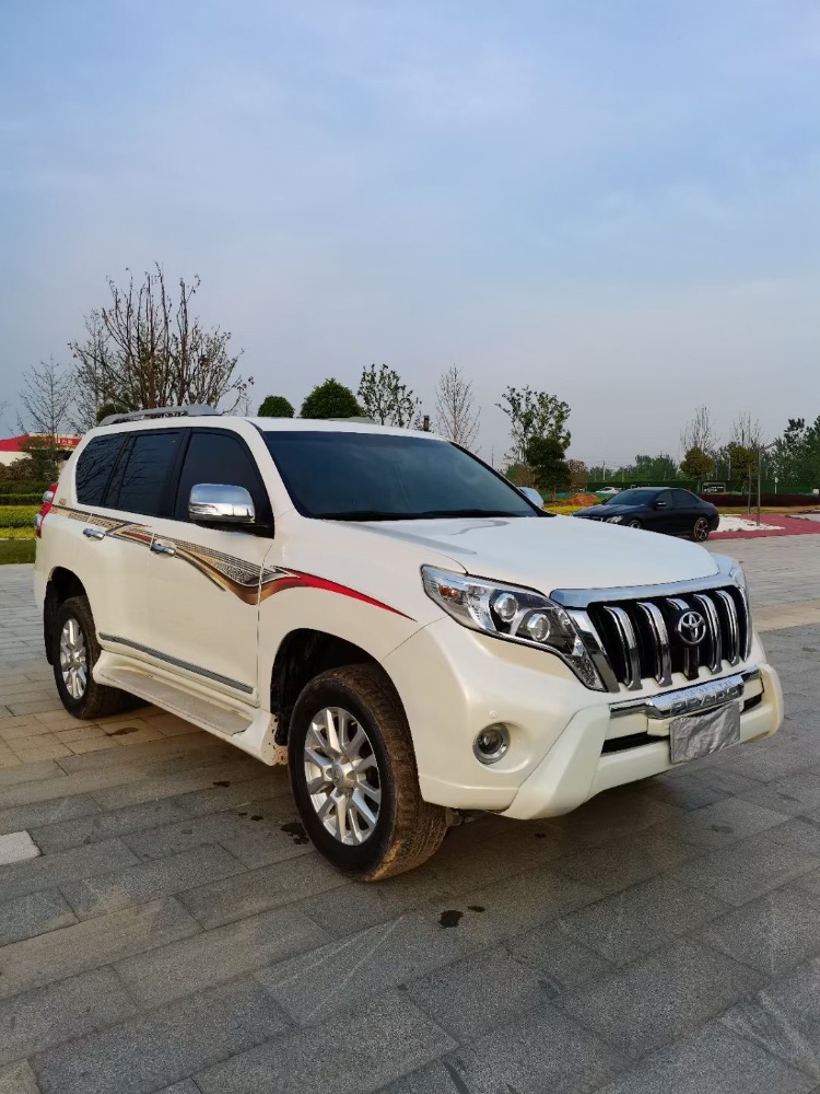 徐州18年丰田普拉多7