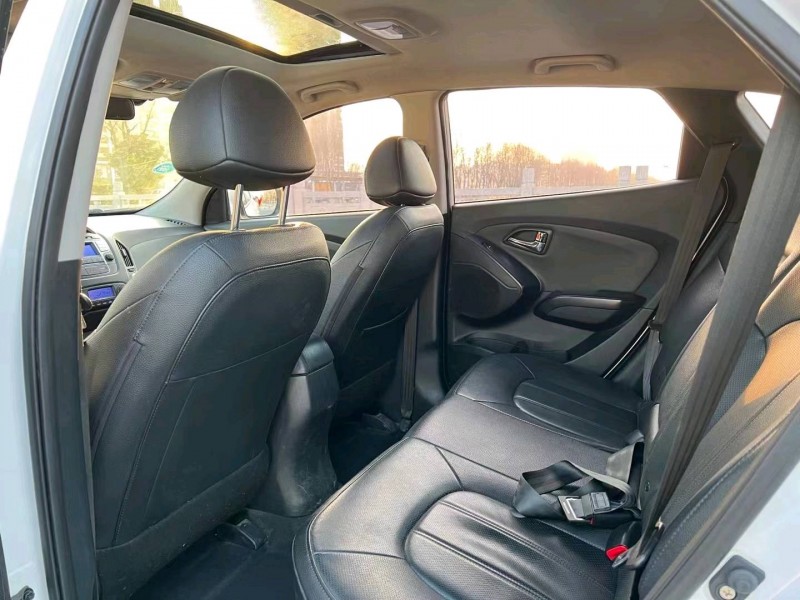 徐州17年现代ix351