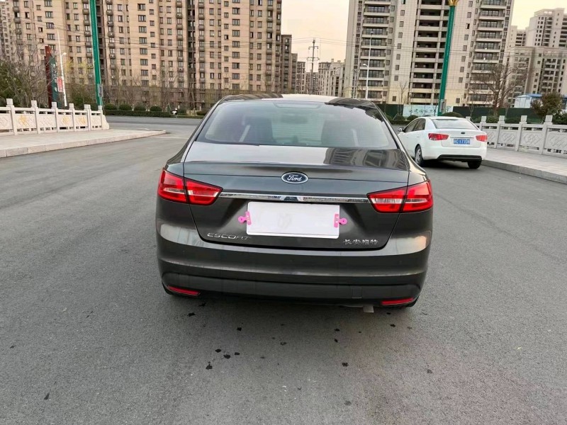 徐州16年福特福睿斯5