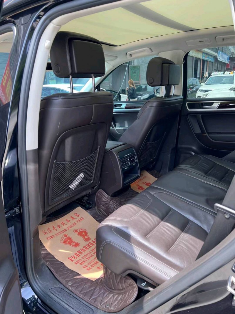 邵阳16年大众途锐5