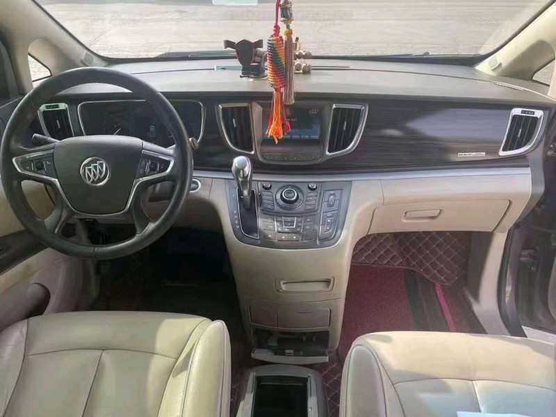 北京12年别克GL85