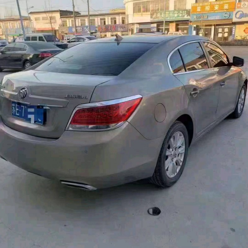 北京10年别克君越7