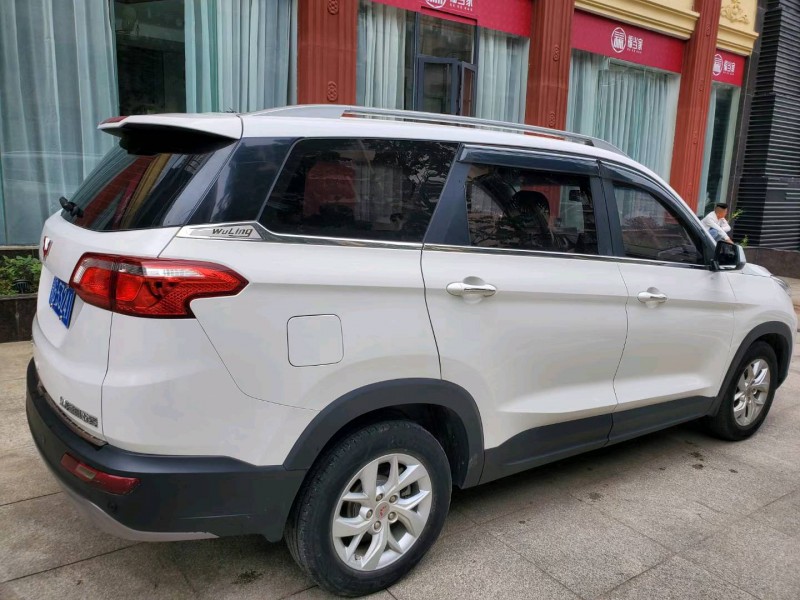 荊門18年五菱汽車宏光S38