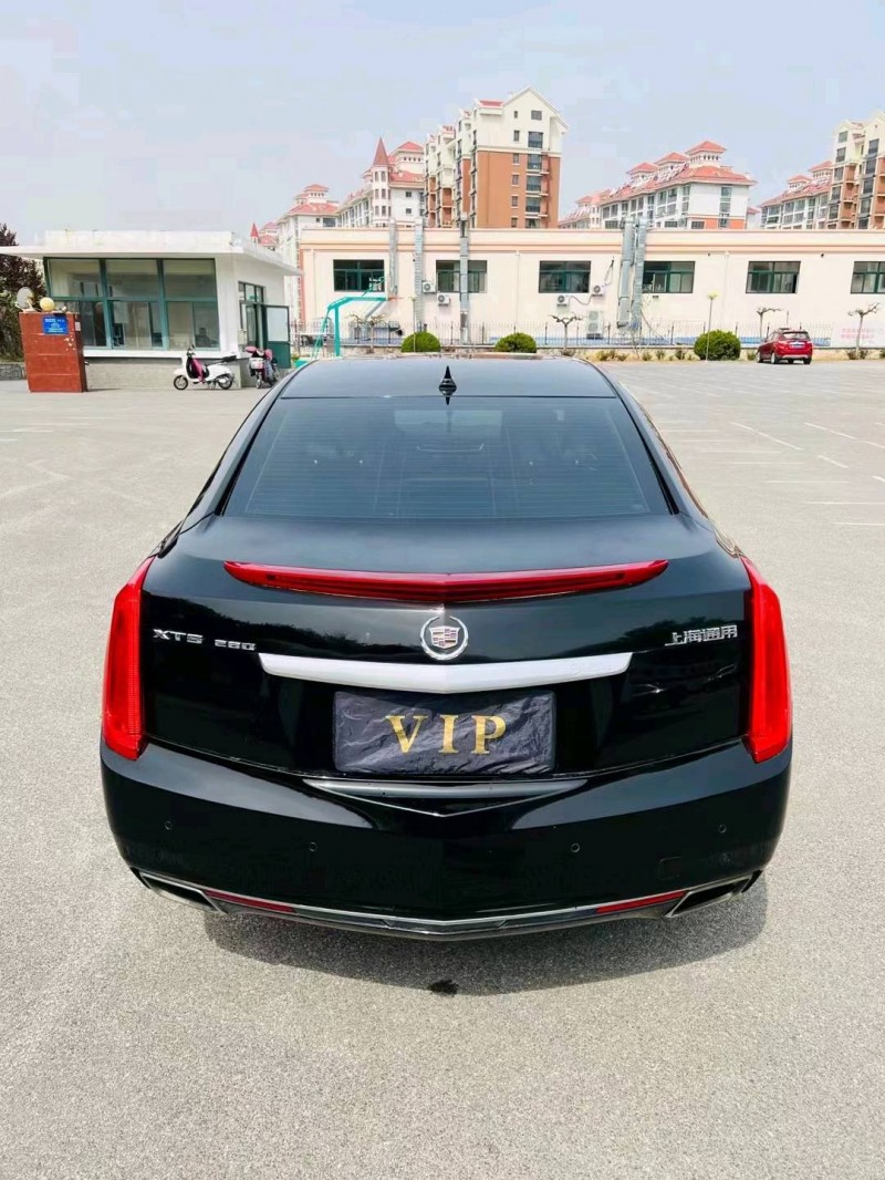 煙臺15年凱迪拉克XTS5