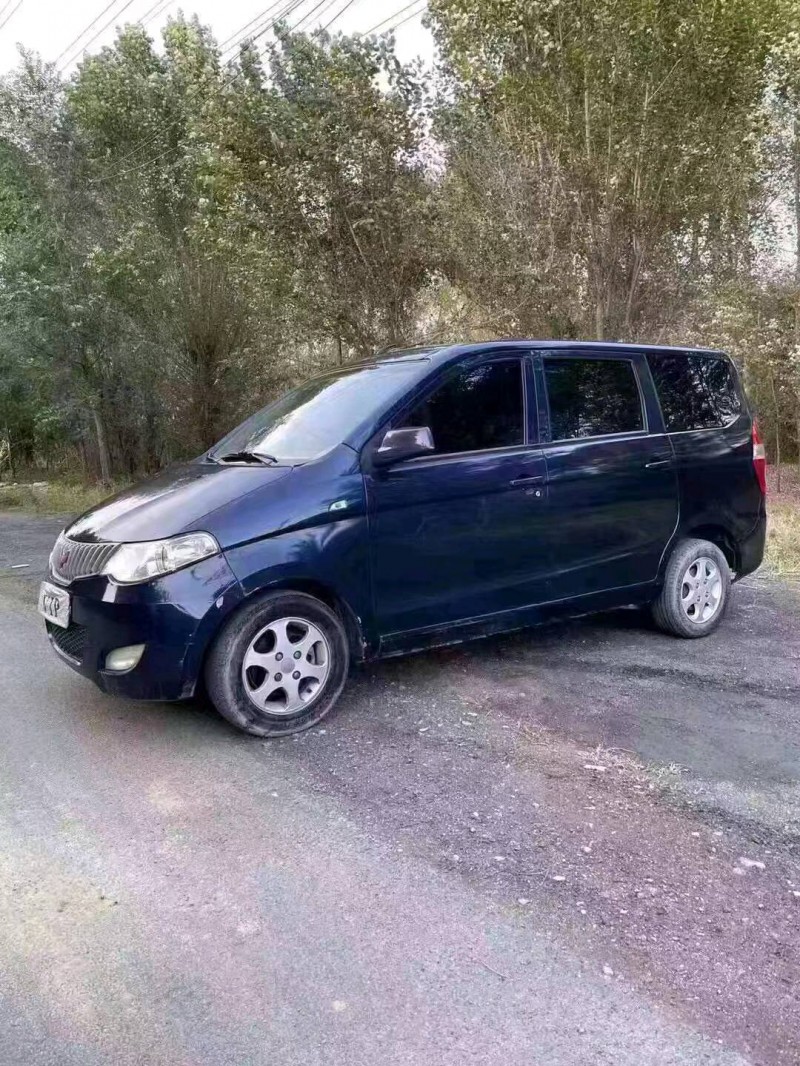 沈陽14年五菱汽車宏光2