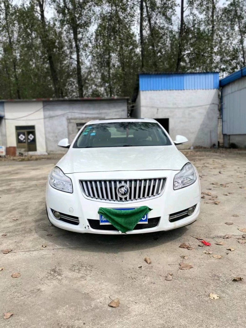 徐州12年别克君威1