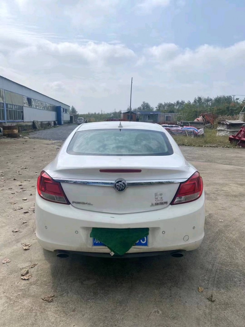 徐州12年别克君威4