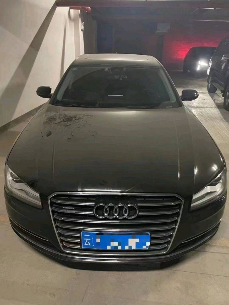 麗江15年奧迪A8L6