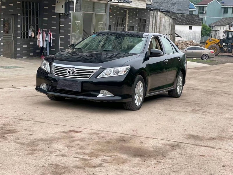 北京13年丰田凯美瑞2