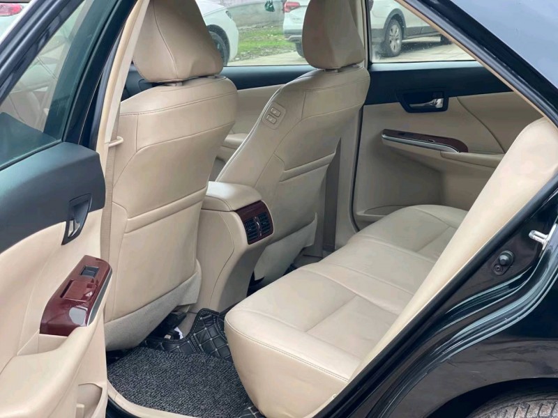 北京13年丰田凯美瑞7