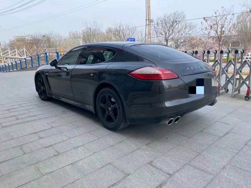 煙臺11年保時捷帕拉梅拉1