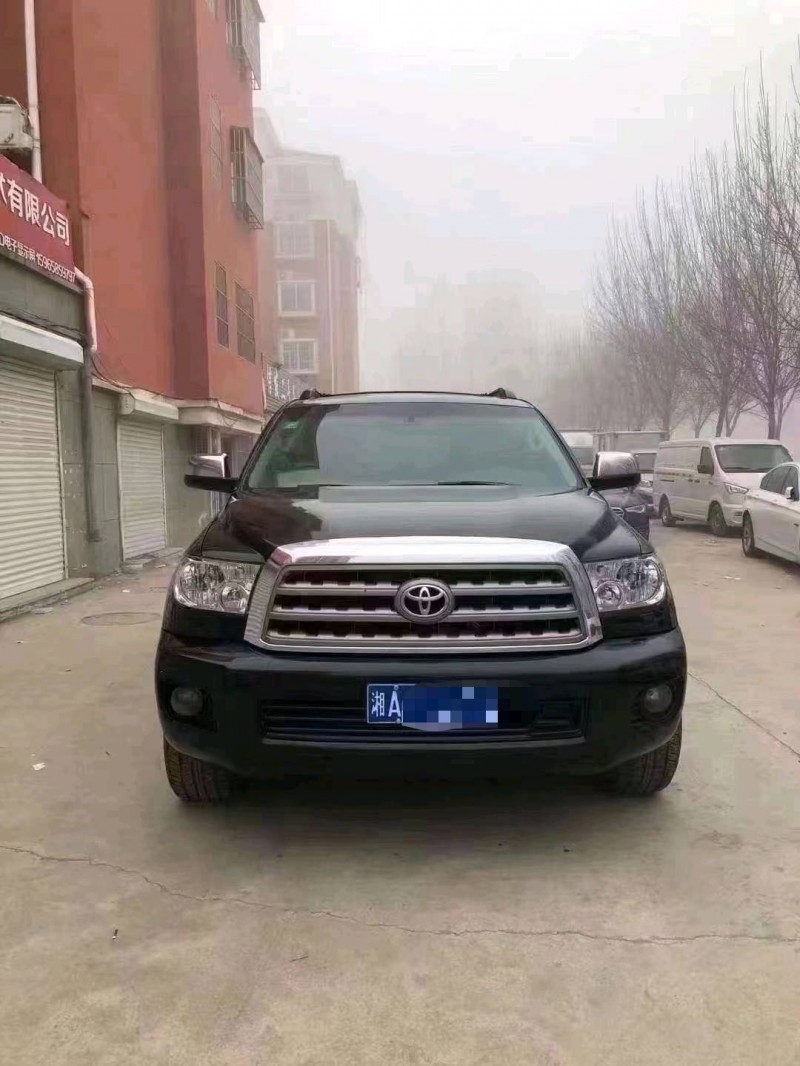 北京11年丰田红杉1