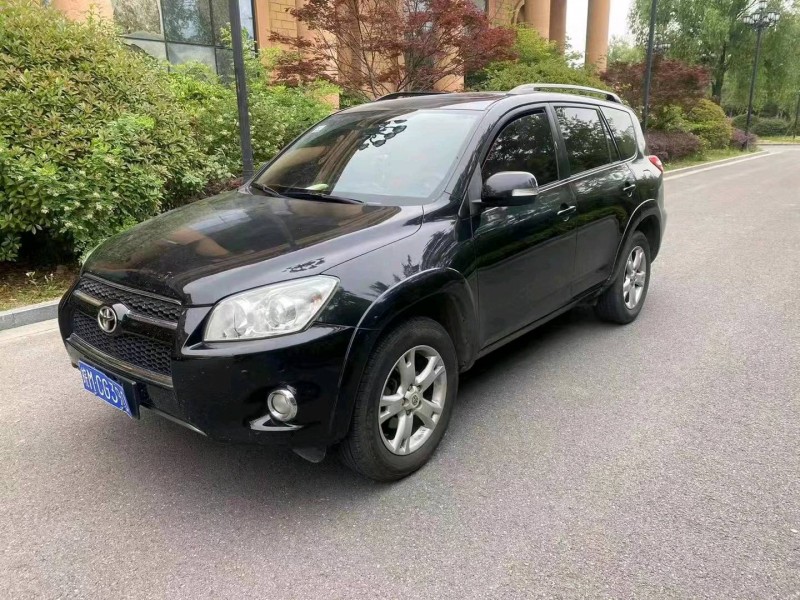 連云港11年豐田RAV42