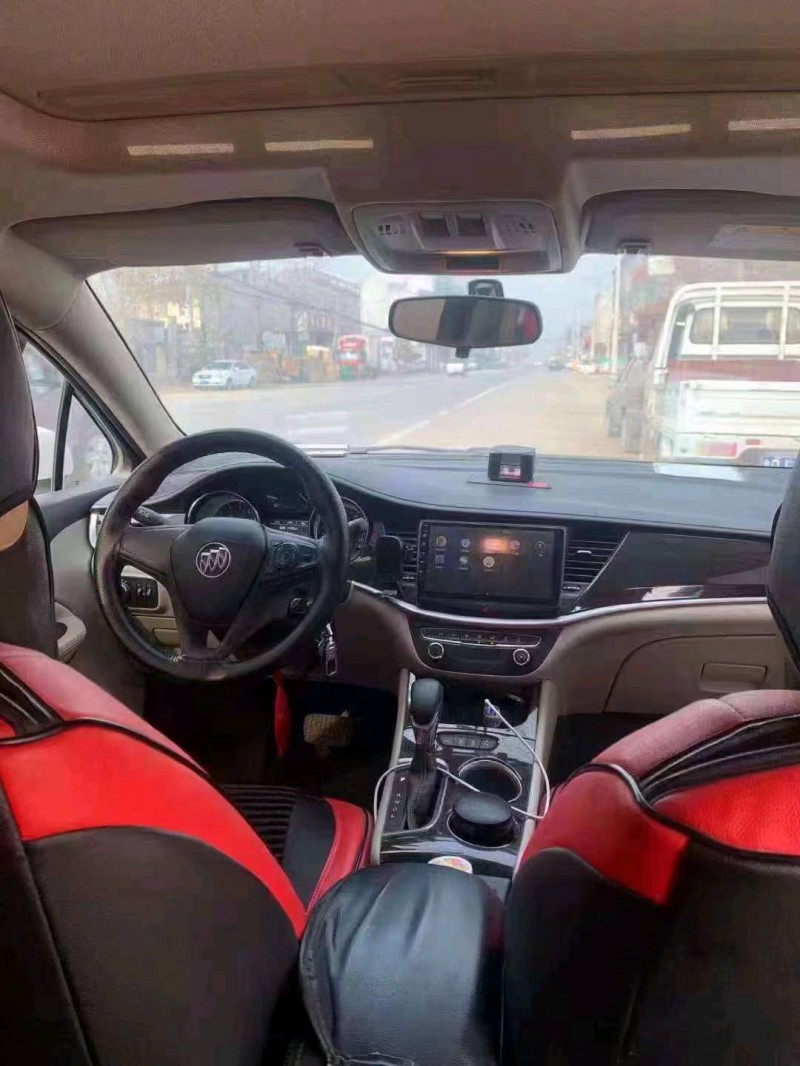 北京18年别克威朗4