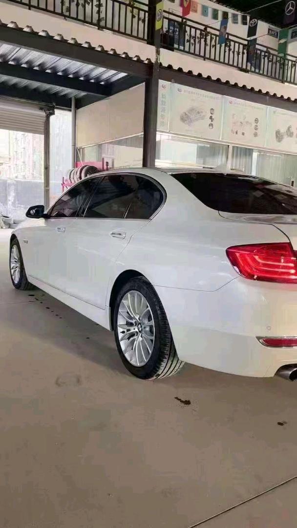 北京16年宝马5系8