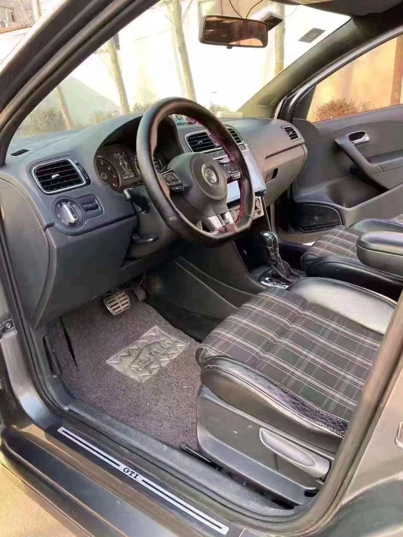 北京12年大众polo5