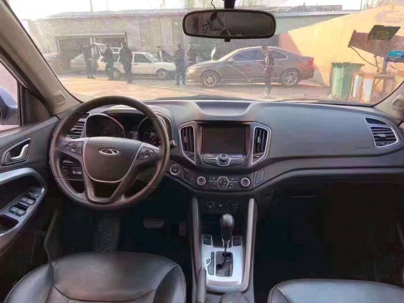 北京15年奇瑞瑞虎56