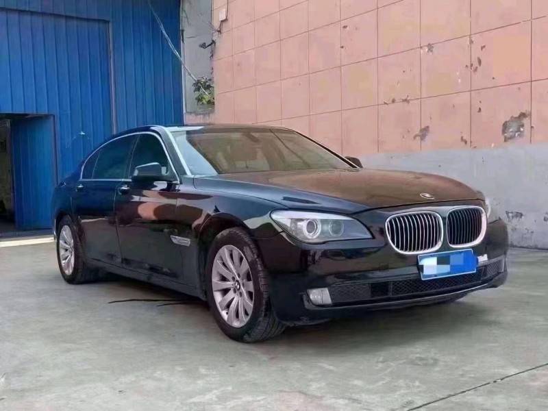 北京12年宝马7系2