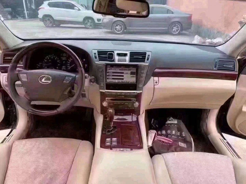 北京12年雷克萨斯LS6