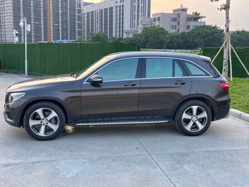 广州16年奔驰GLC3