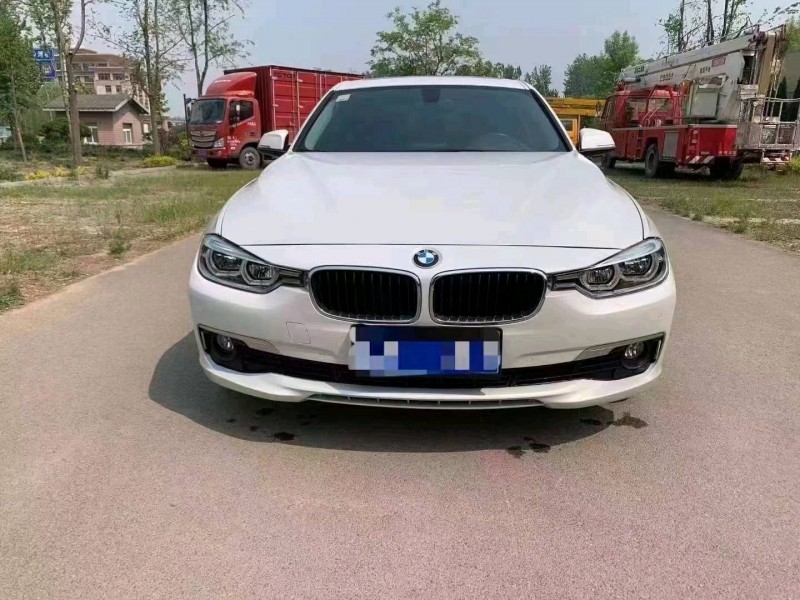 北京17年宝马3系9