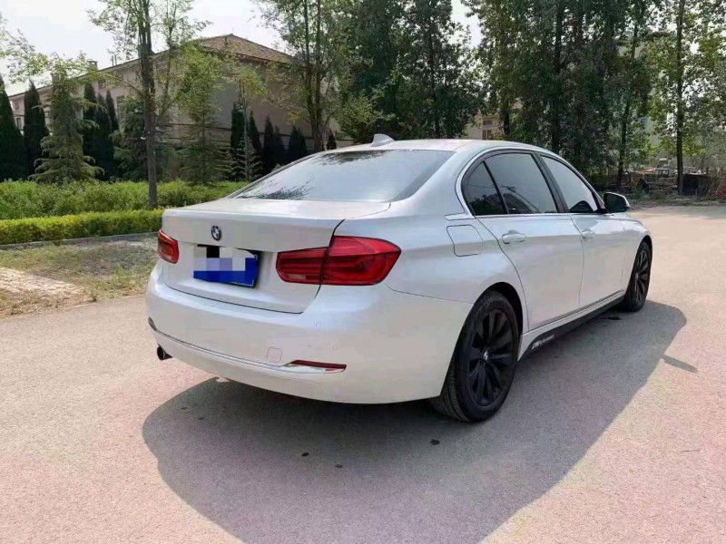 北京17年宝马3系3