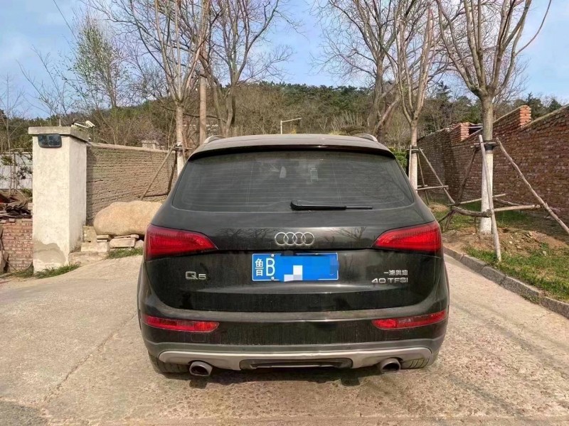 青島18年奧迪Q59