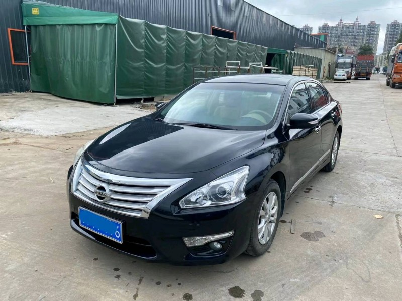 中山14年日產天籟5