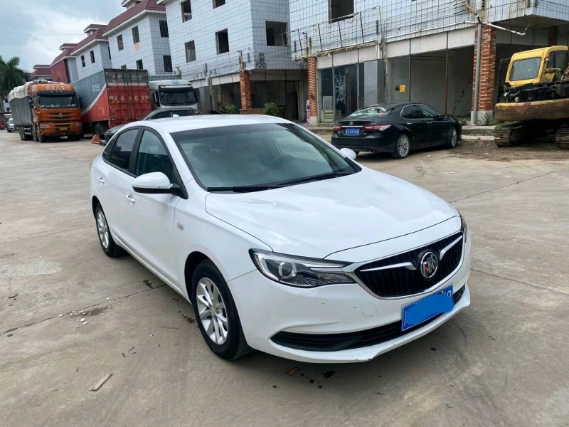 中山19年别克英朗2