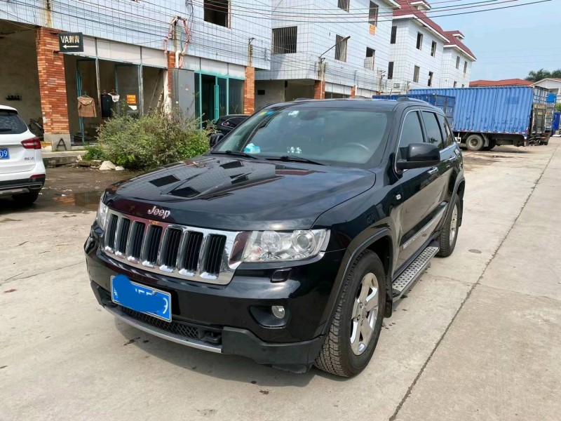 中山13年Jeep大切諾基4