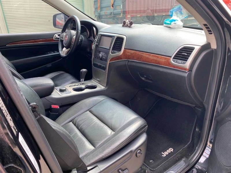 中山13年Jeep大切諾基6