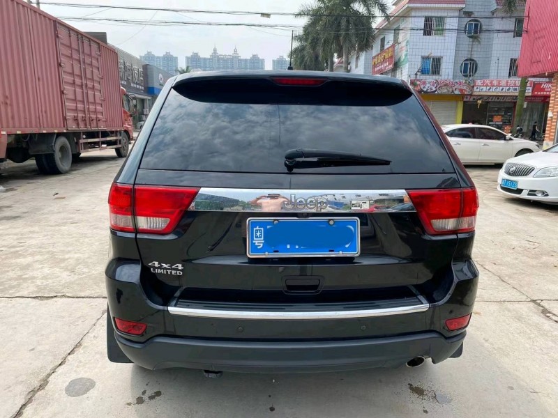 中山13年Jeep大切諾基8