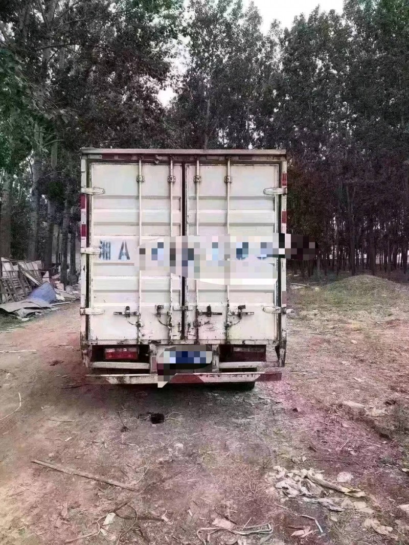 北京18年东风多利卡7