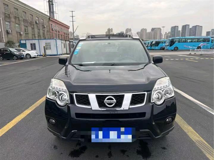 廈門12年日產奇駿9