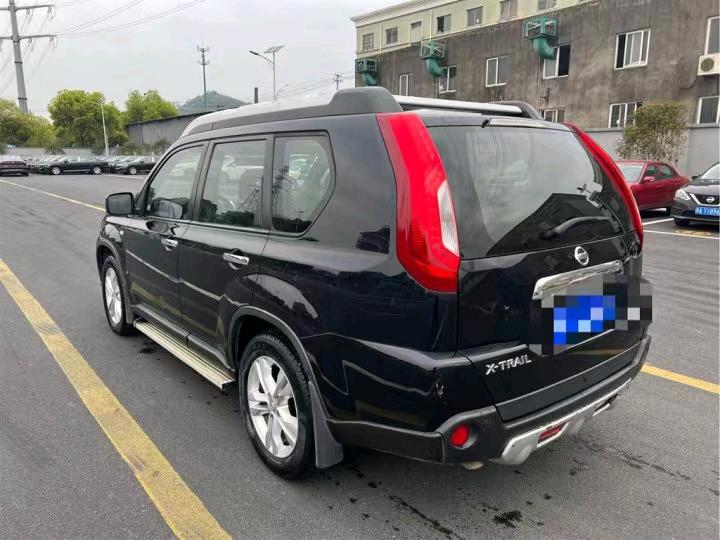 廈門12年日產奇駿2