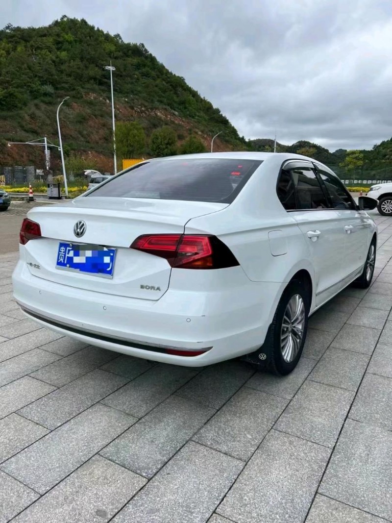 貴陽16年大眾寶來6