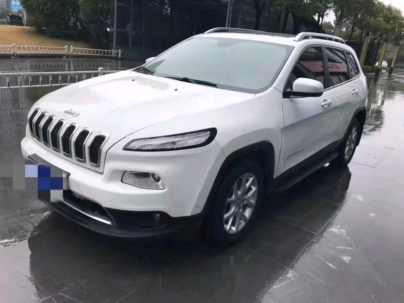 九江16年Jeep自由光6