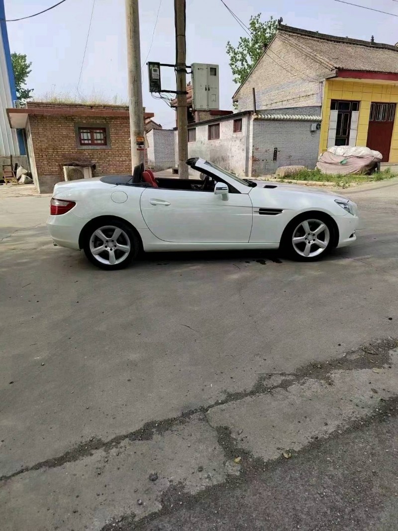 大同14年奔馳SLK2