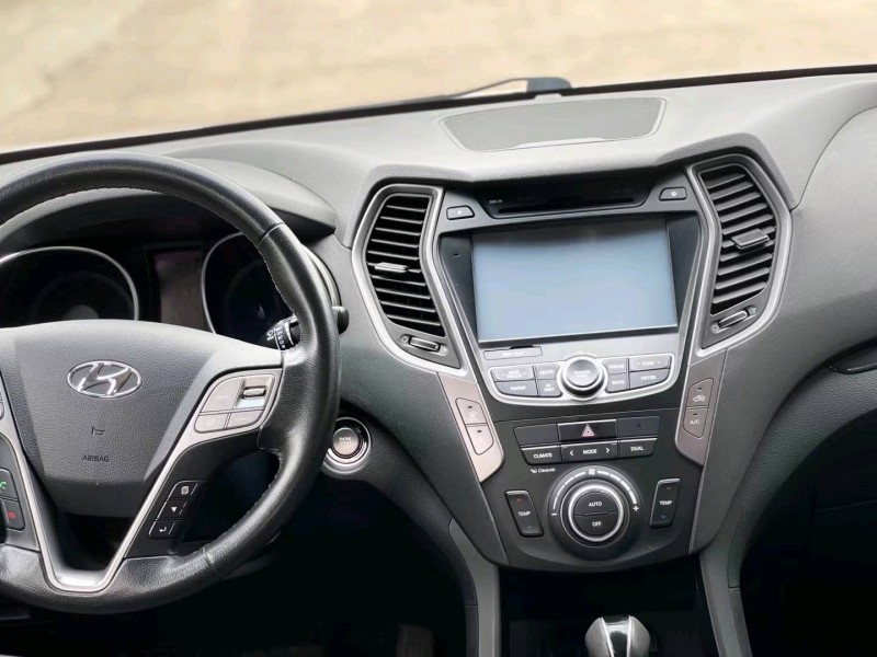 北京16年现代全新胜达6