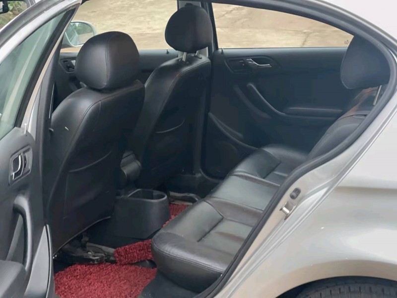 北京12年大众朗逸6