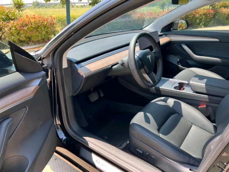 鹽城21年特斯拉MODEL 36