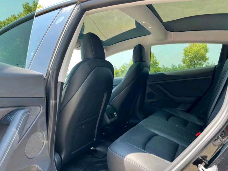 鹽城21年特斯拉MODEL 33