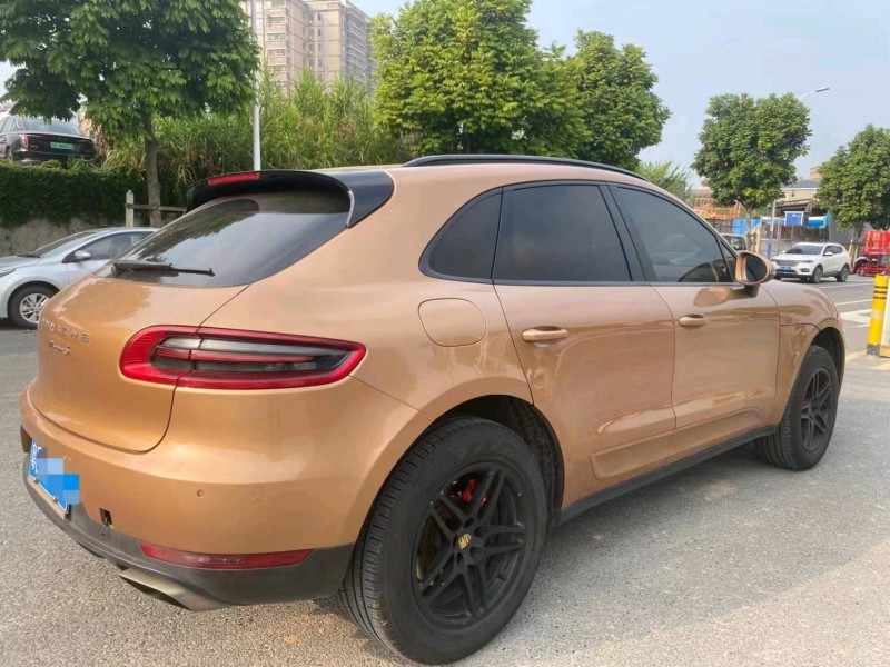 深圳15年保時捷Macan7