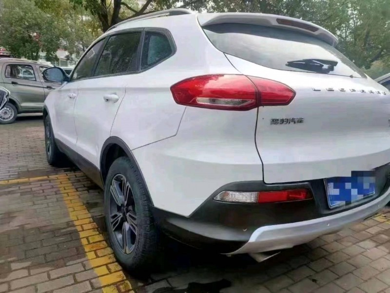 鄭州18年獵豹汽車CS102