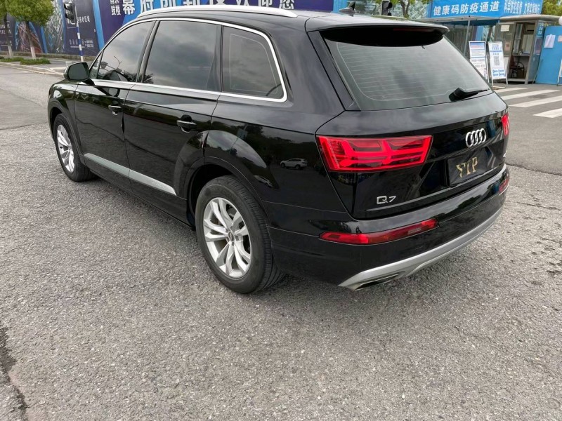 鹽城18年奧迪Q78